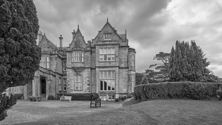 Muckross House   |   28  /  47    |